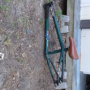 Specialized fuse 3 bmx bike
